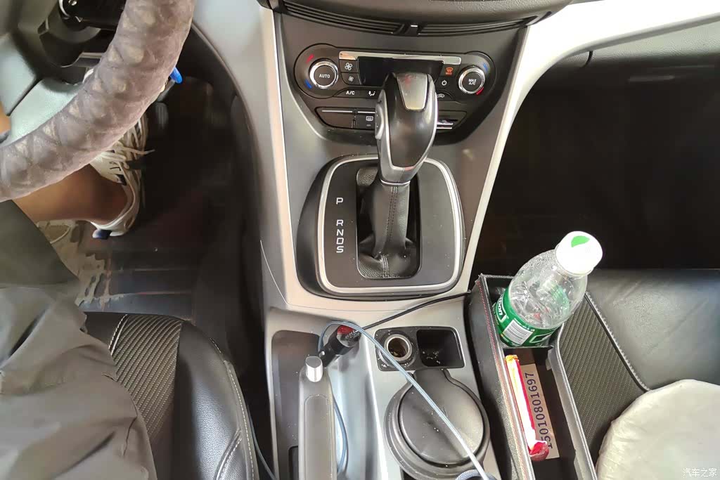 Ford Kuga, 2014 16