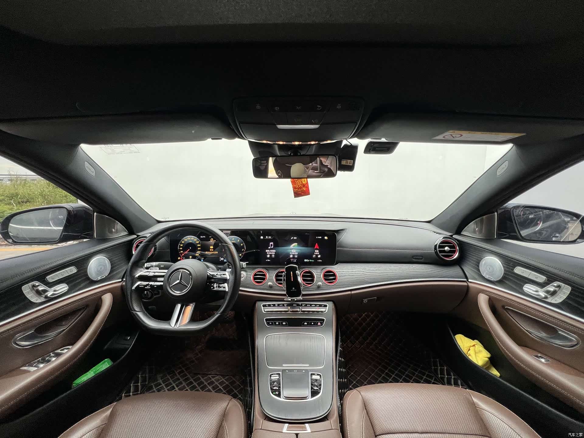 Mercedes-Benz E-Class, 2021 3