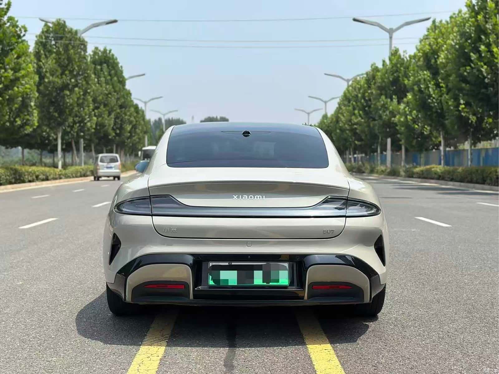 Xiaomi SU7, 2025 8