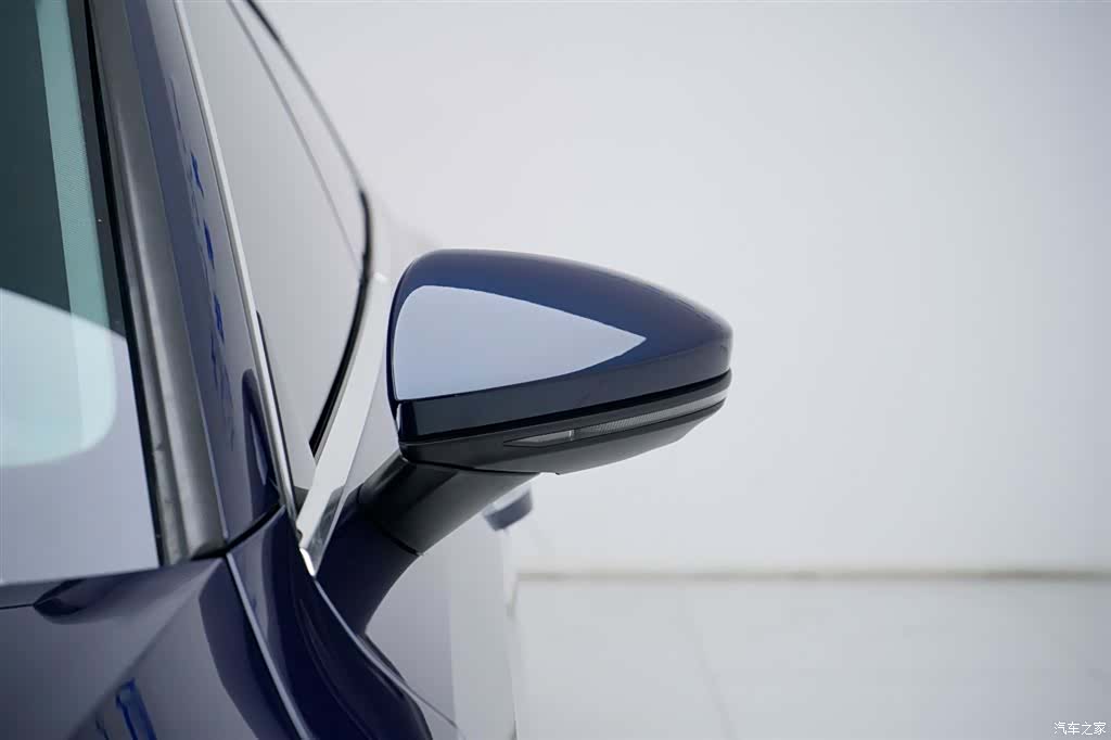 Audi A7L, 2023 24
