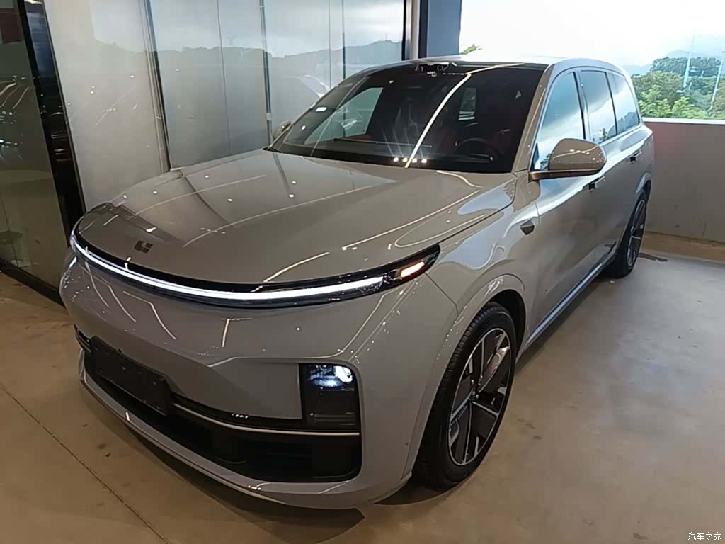 Li Auto L9, 2025 1