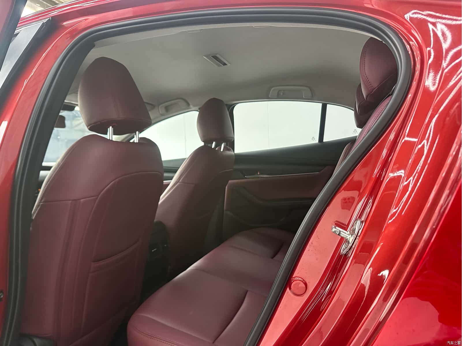 Mazda Mazda3, 2022 все фото