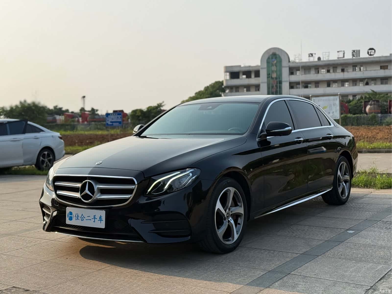 Mercedes-Benz E-Class, 2017 3
