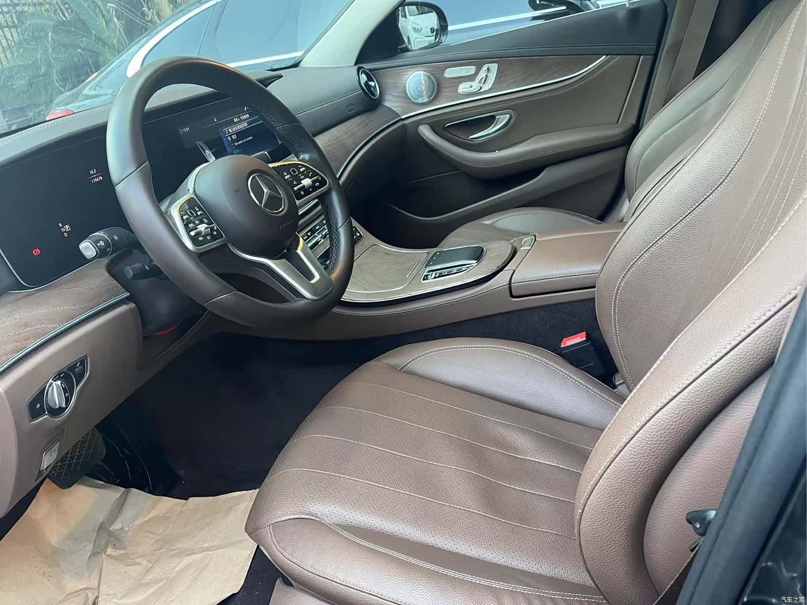 Mercedes-Benz E-Class, 2019 4