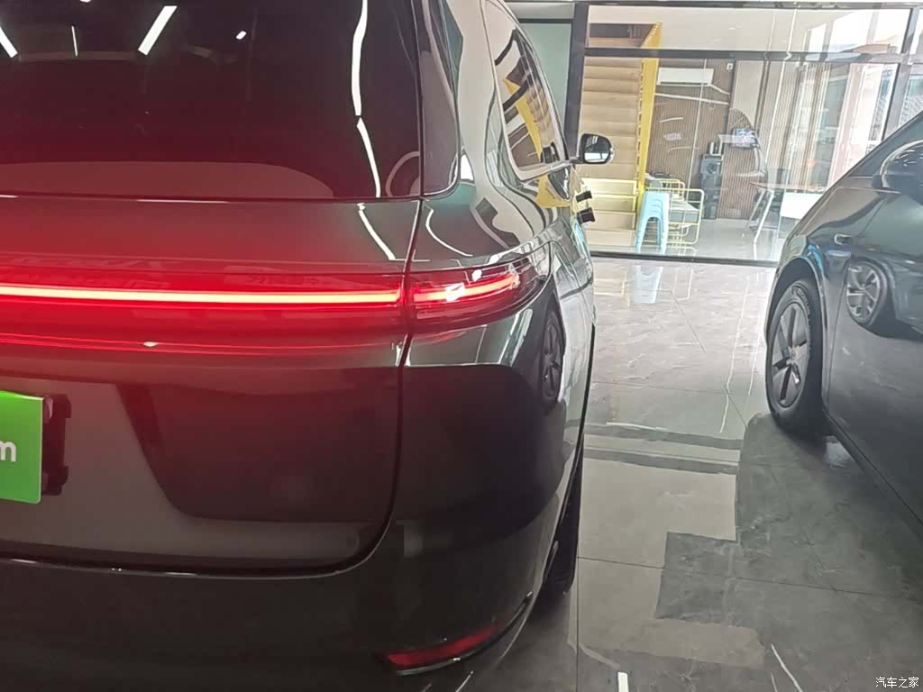 Li Auto L9, 2025 8