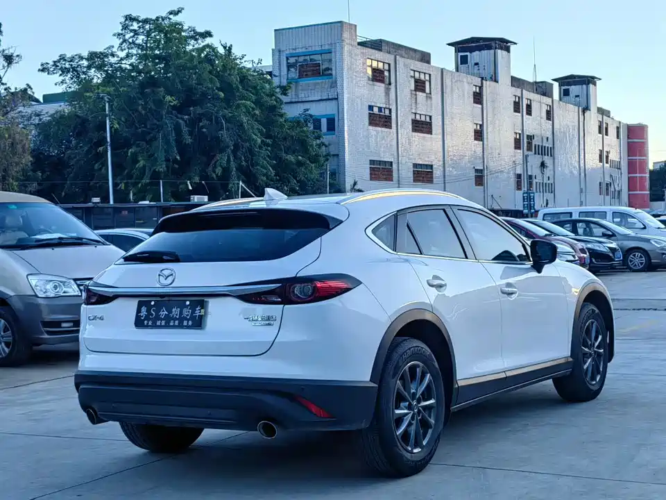 Mazda CX-4