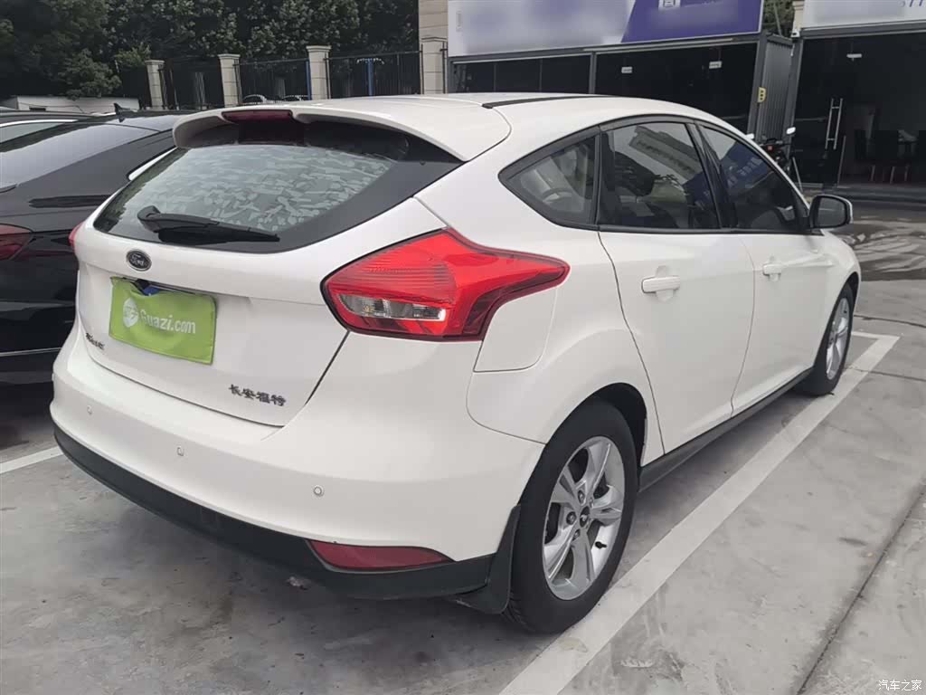 Ford Focus, 2015 7