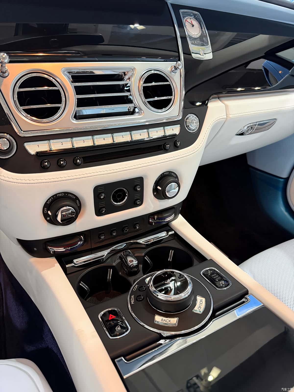 Rolls-Royce Wraith, 2021 9