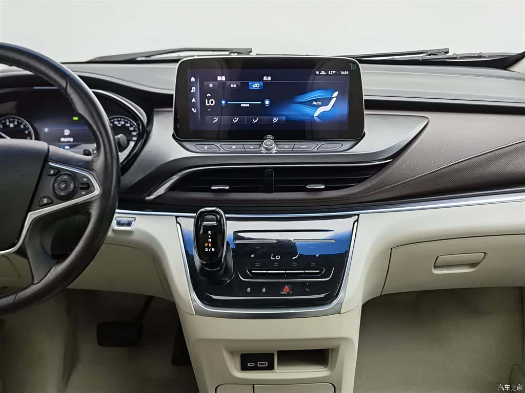 Buick GL8, 2021 12
