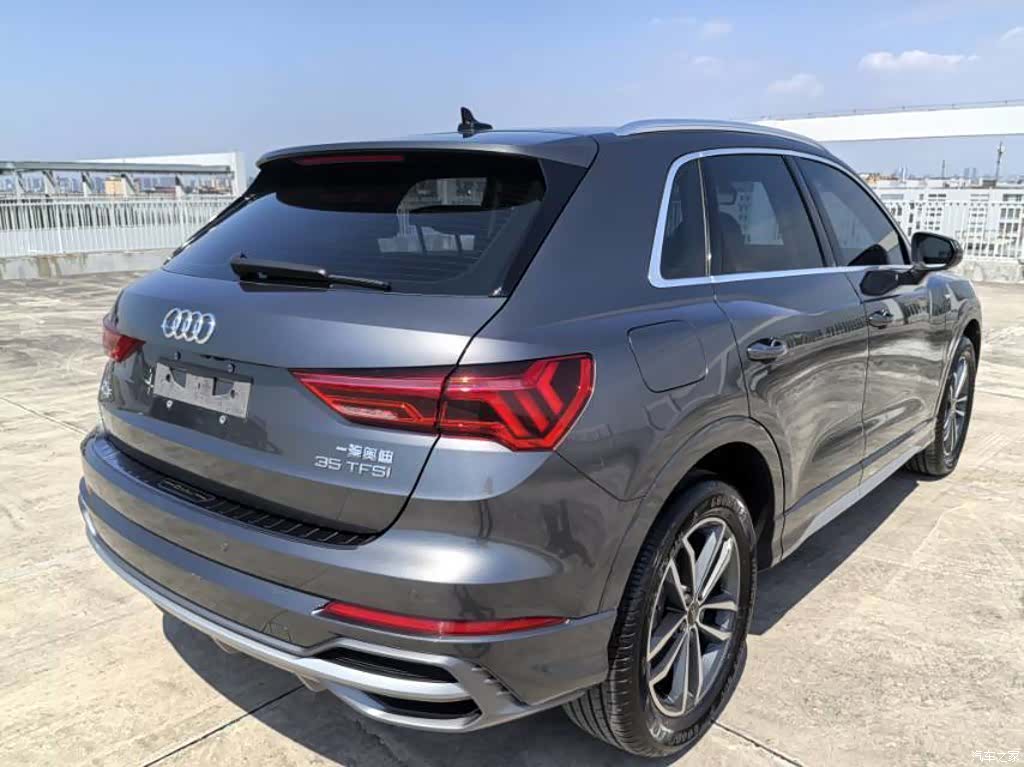 Audi Q3, 2022 8