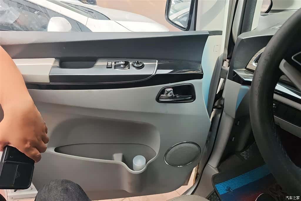 JAC M5, 2015 6