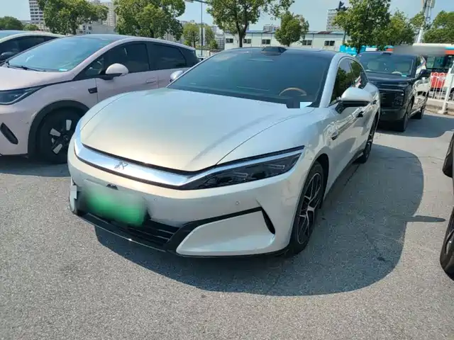 BYD Han L 2025 — купить из Китая под заказ