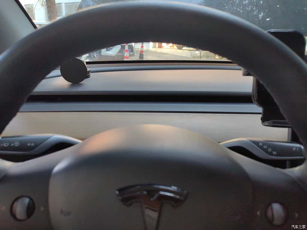 Tesla Model Y, 2021 12