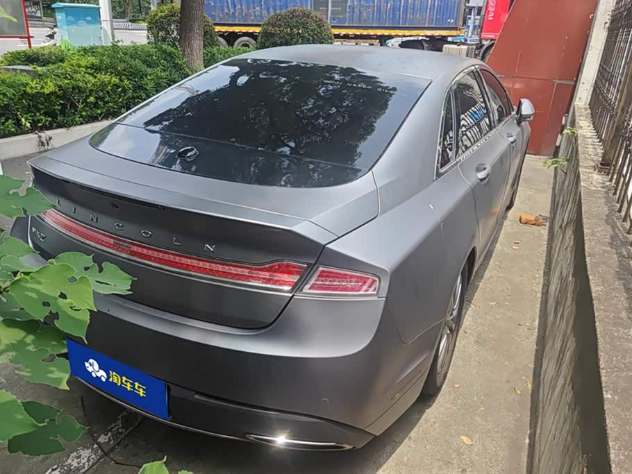 Lincoln MKZ