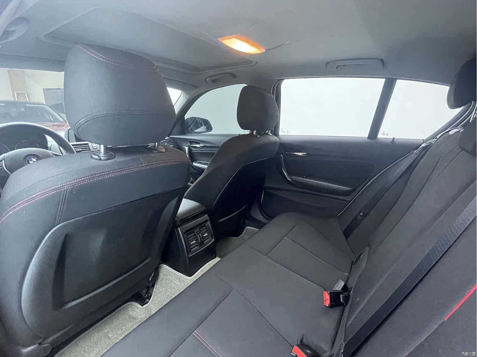 BMW 1 Series, 2015 9