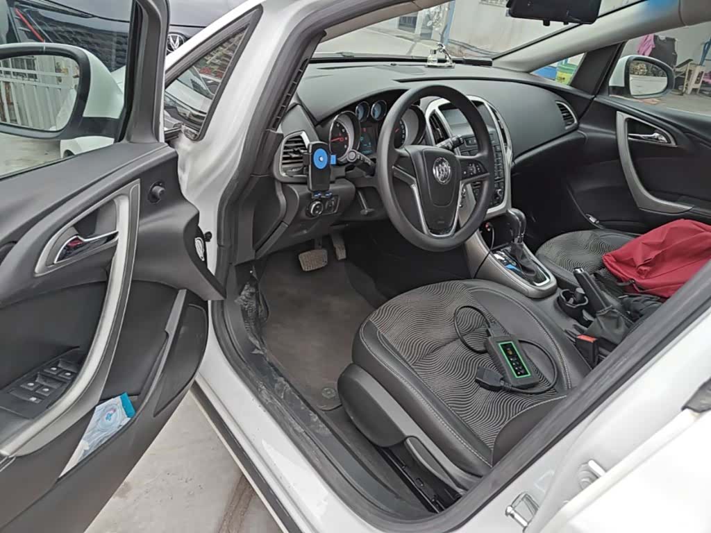 Buick XT, 2015 16