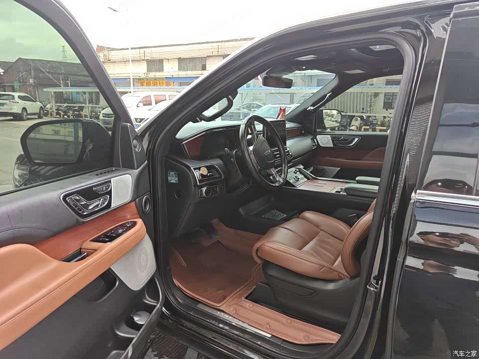 Lincoln Navigator, 2019 3