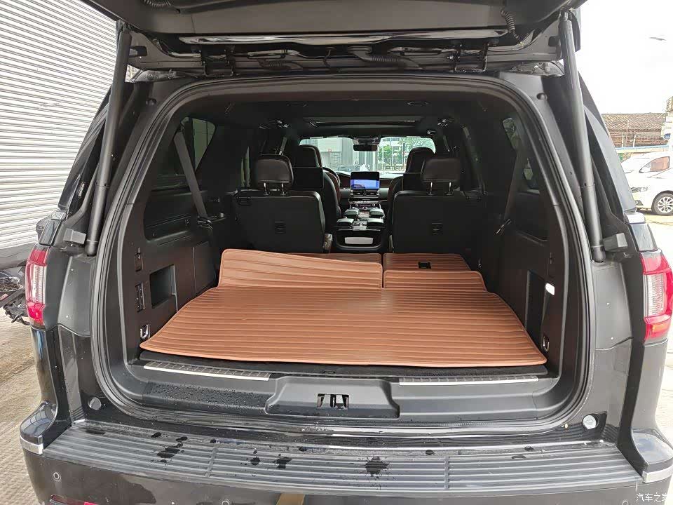 Lincoln Navigator, 2019 9
