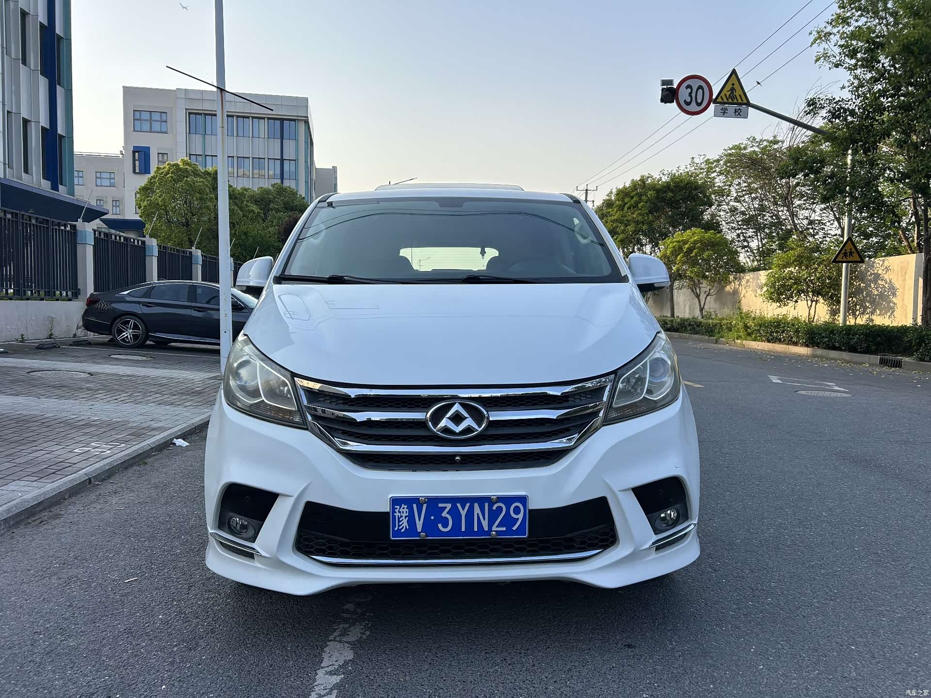 Maxus G10, 2016 2