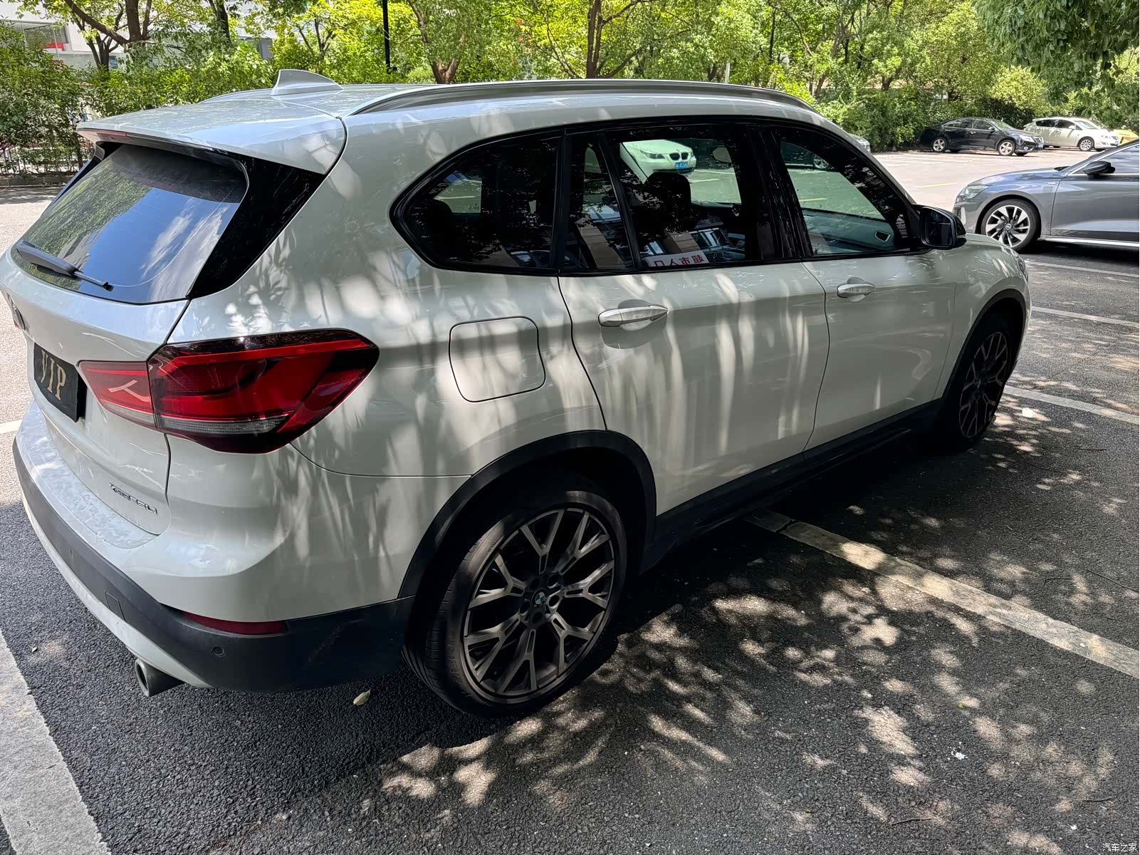 BMW X1, 2022 все фото