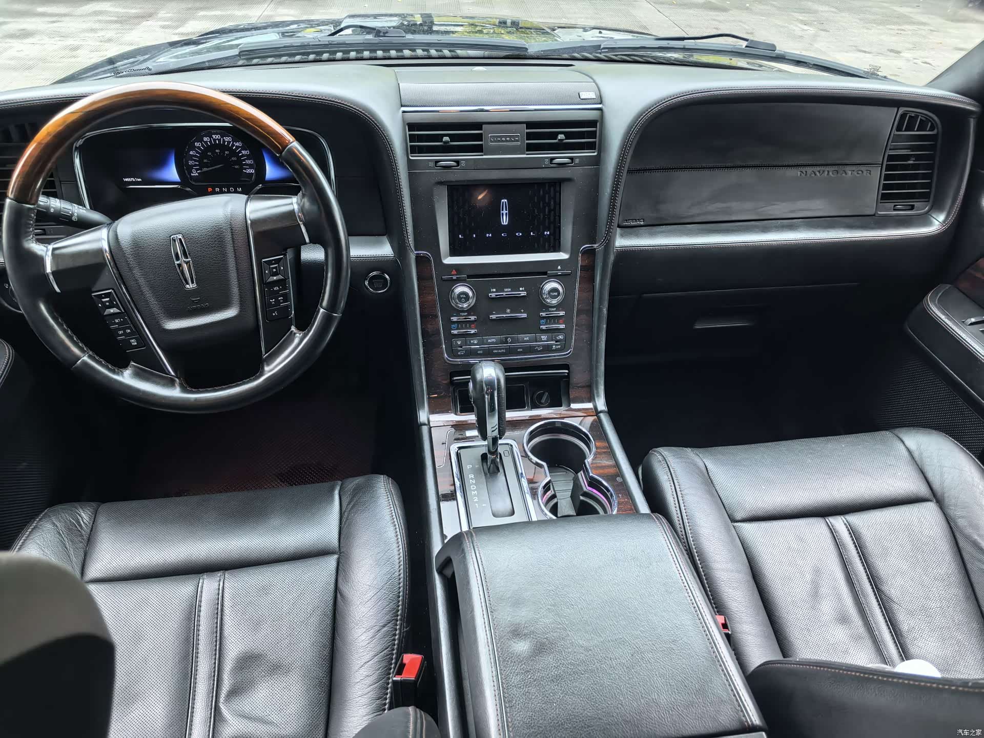 Lincoln Navigator, 2017 6