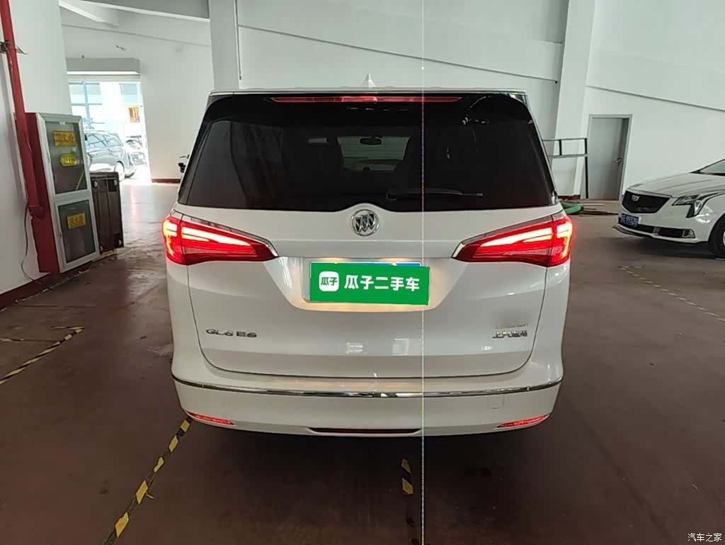 Buick GL8, 2017 6