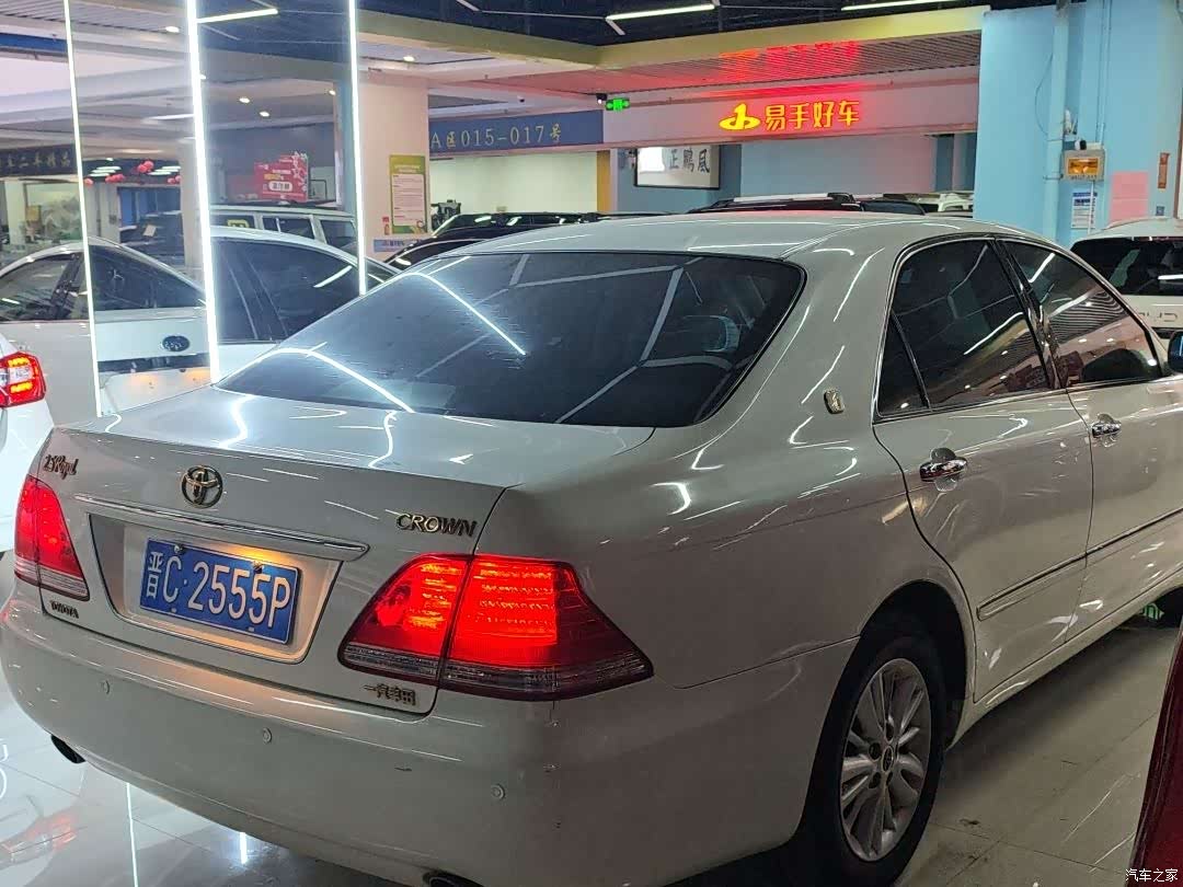 Toyota Crown, 2007 3