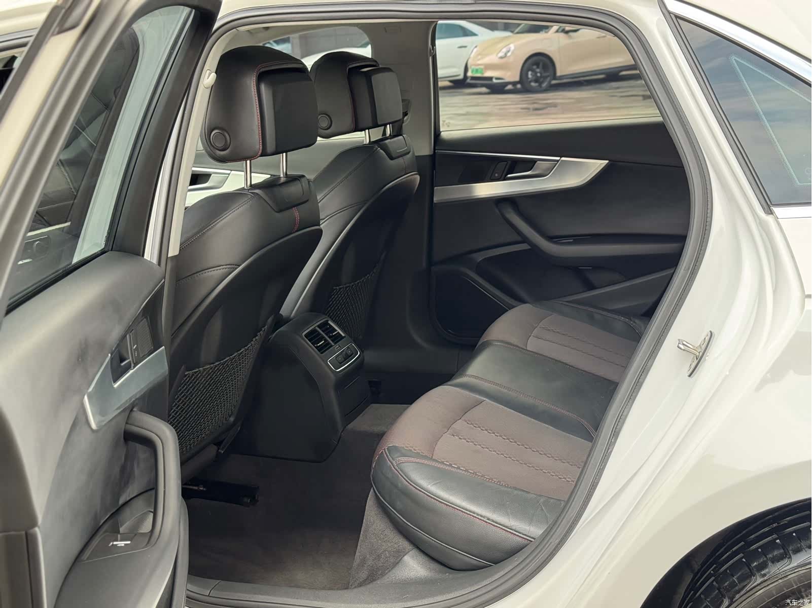Audi A4L, 2018 все фото