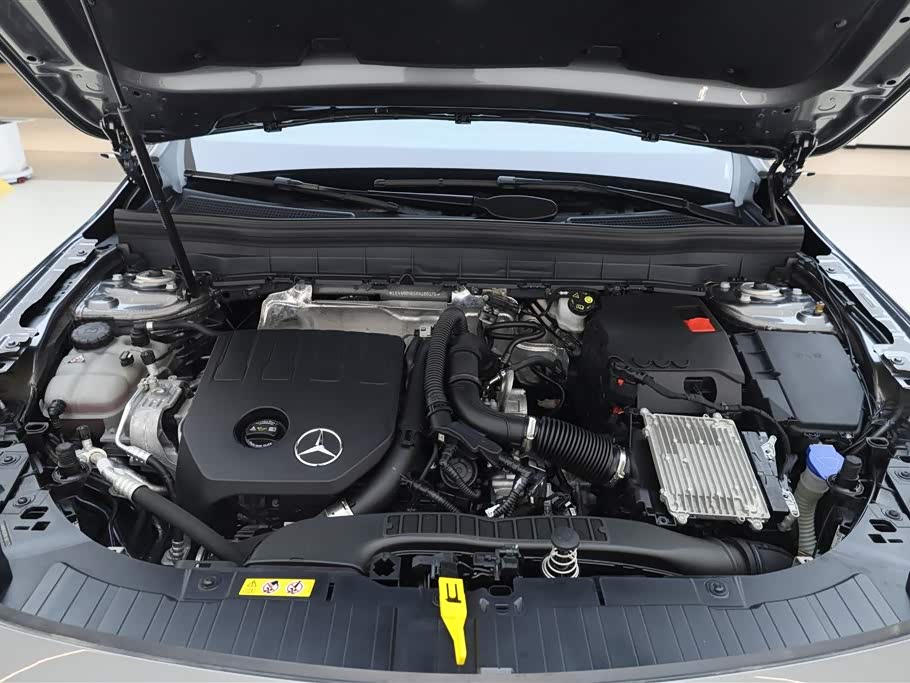 Mercedes-Benz GLB Mercedes-Benz GLB