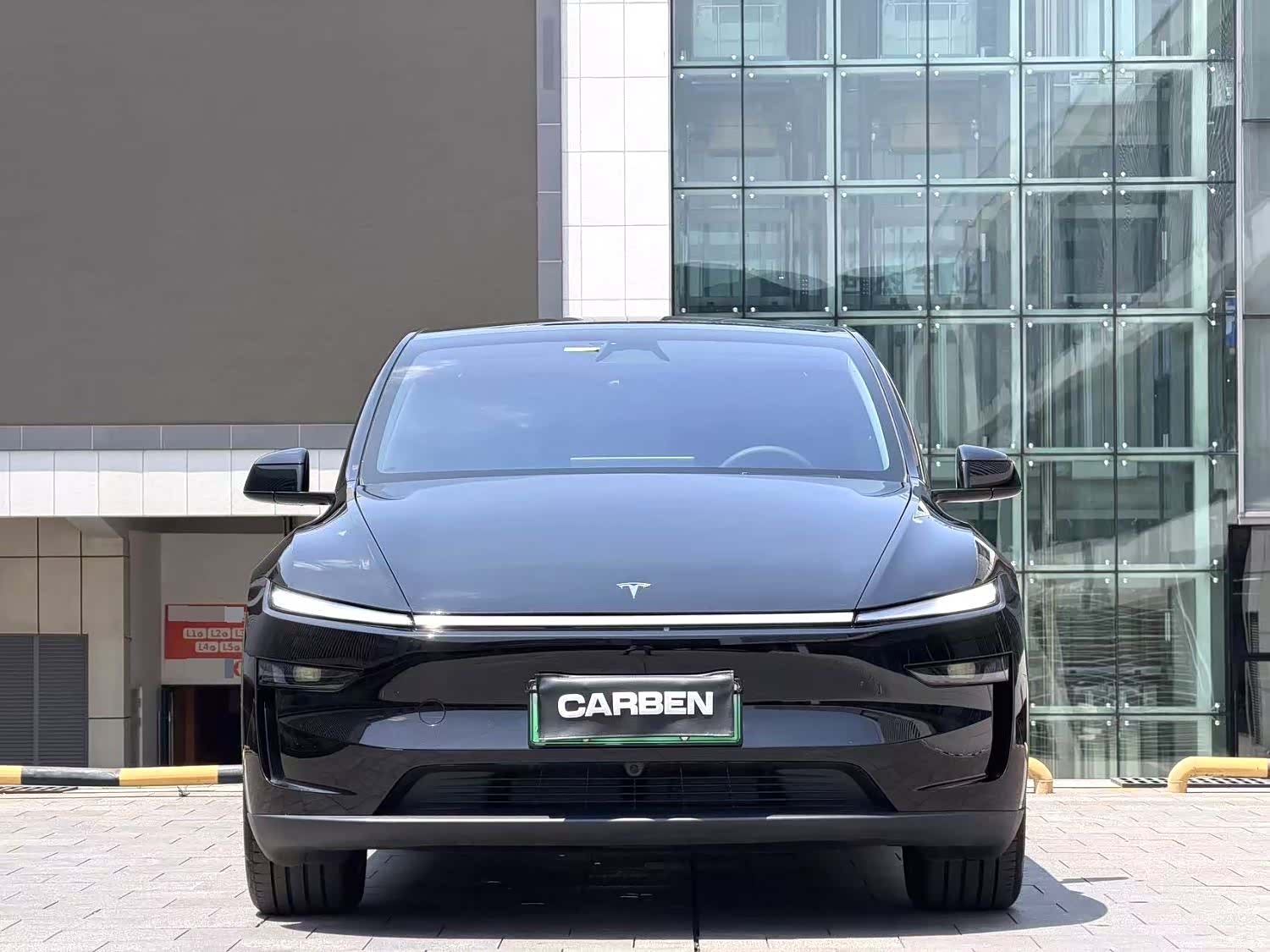 Tesla Model Y, 2025 2