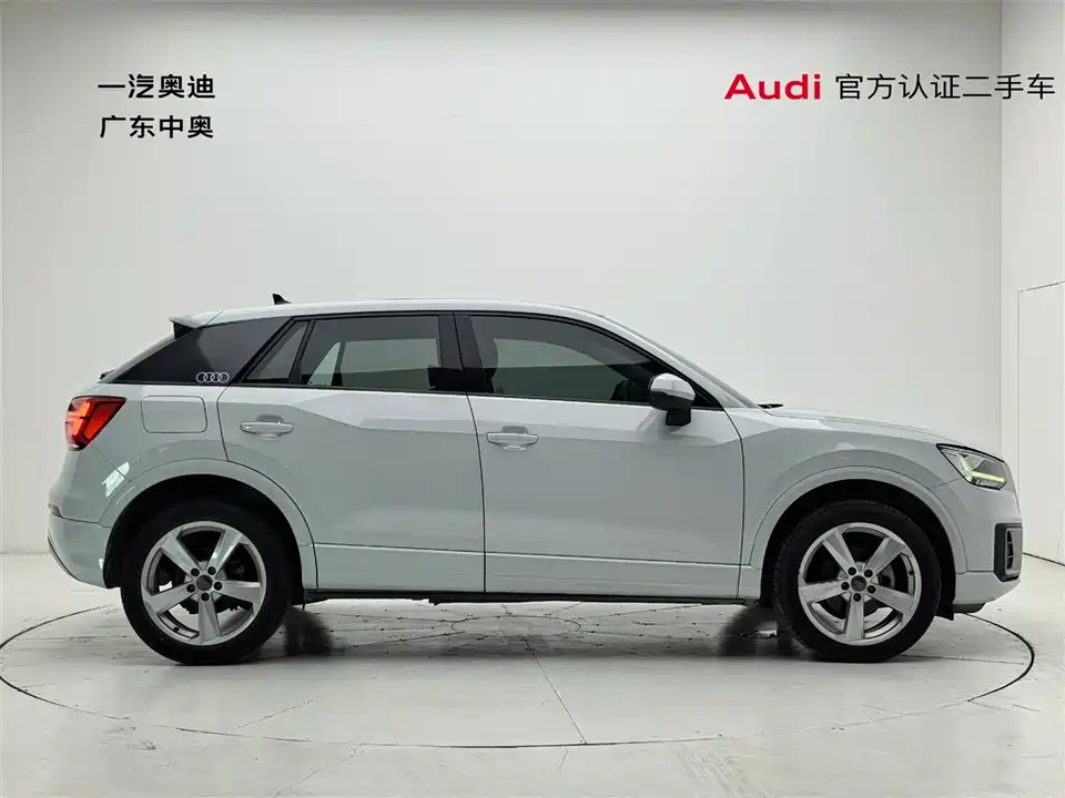 Audi Q2L Audi Q2L