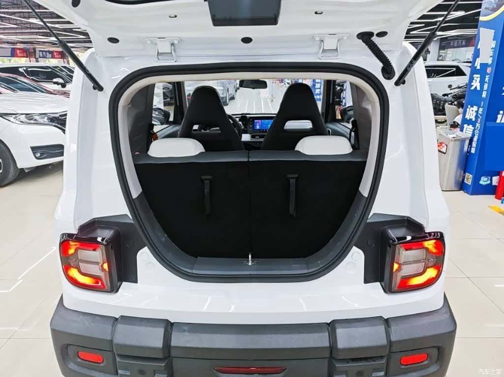 Geely Panda, 2025 8