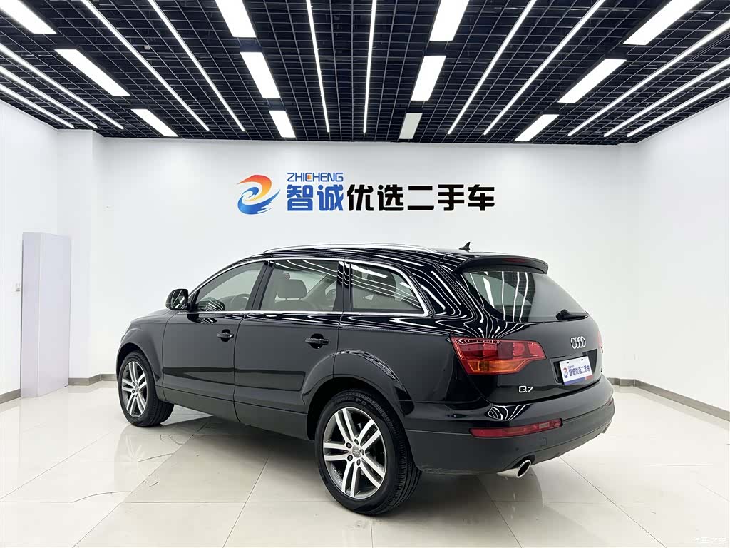 Audi Q7, 2013 24