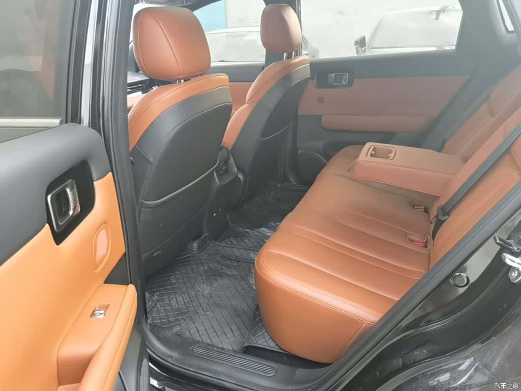 Wuling Starlight, 2025 17