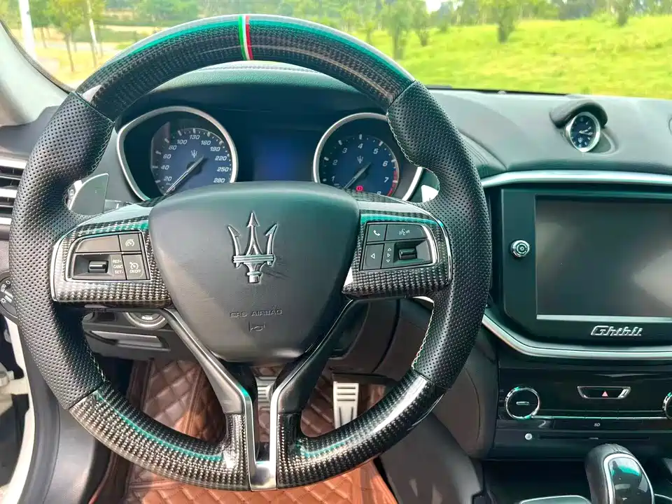 Maserati Ghibli