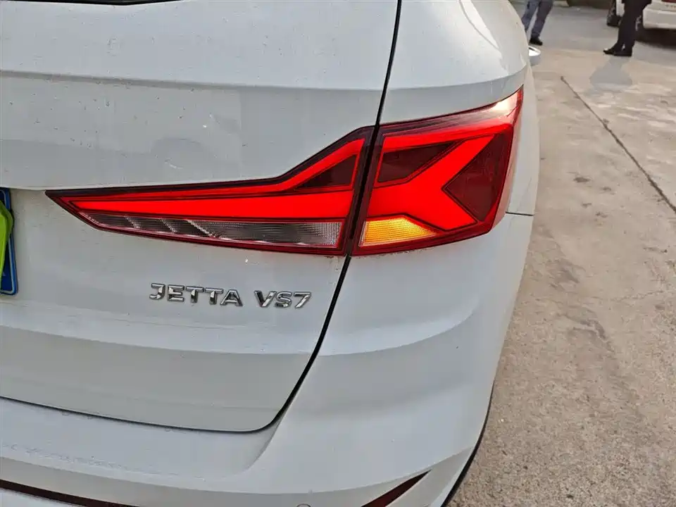 Jetta VS7