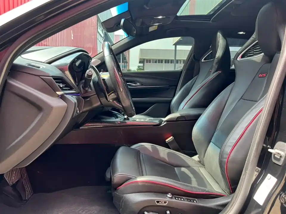 Cadillac CT4