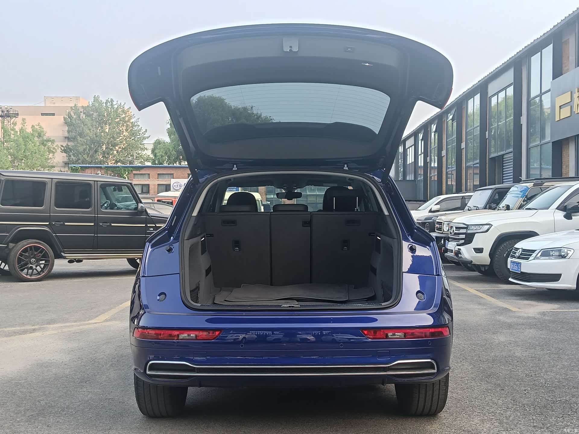 Audi Q5L, 2019 11