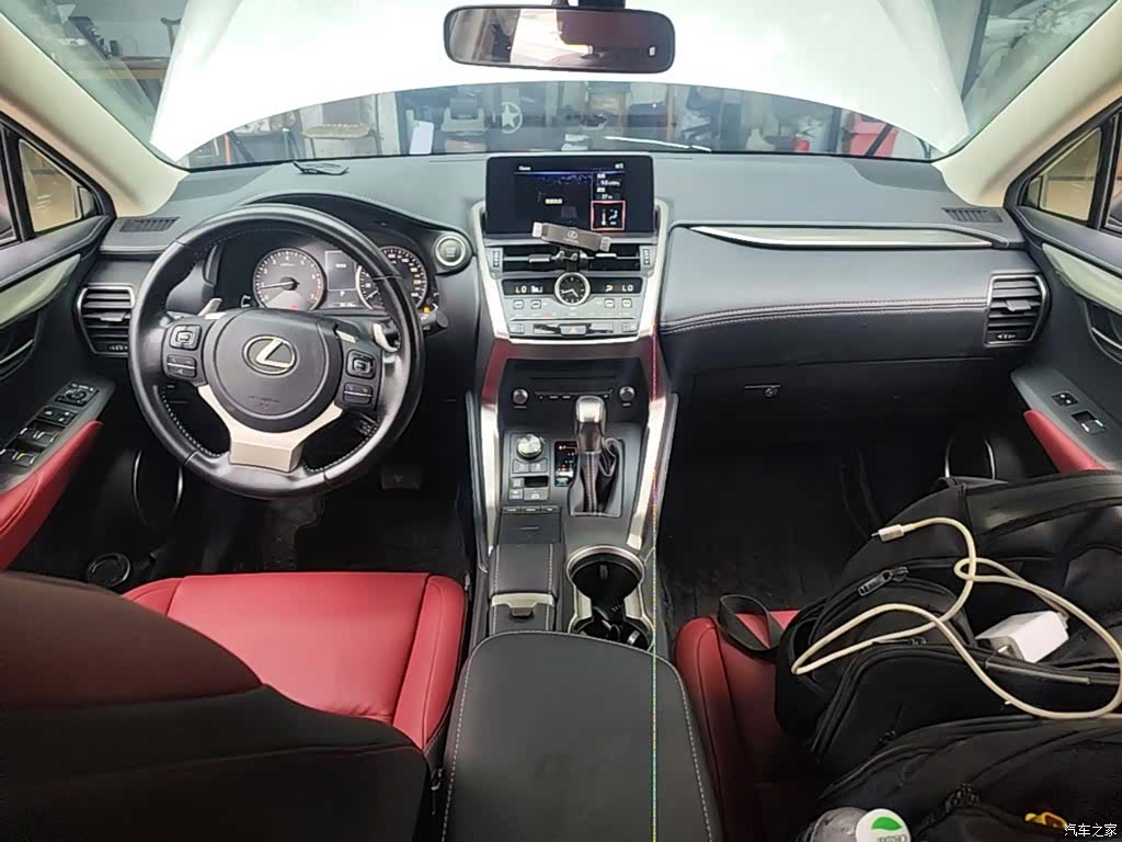 Lexus NX, 2021 10
