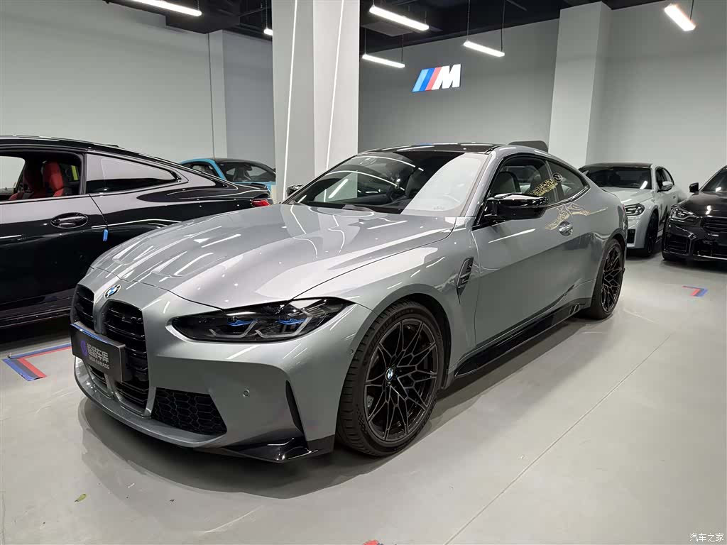 BMW M4, 2022 1