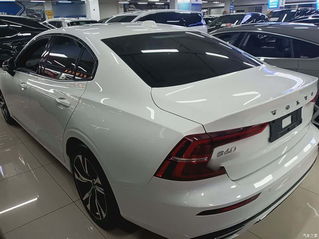 Volvo S60, 2021 22
