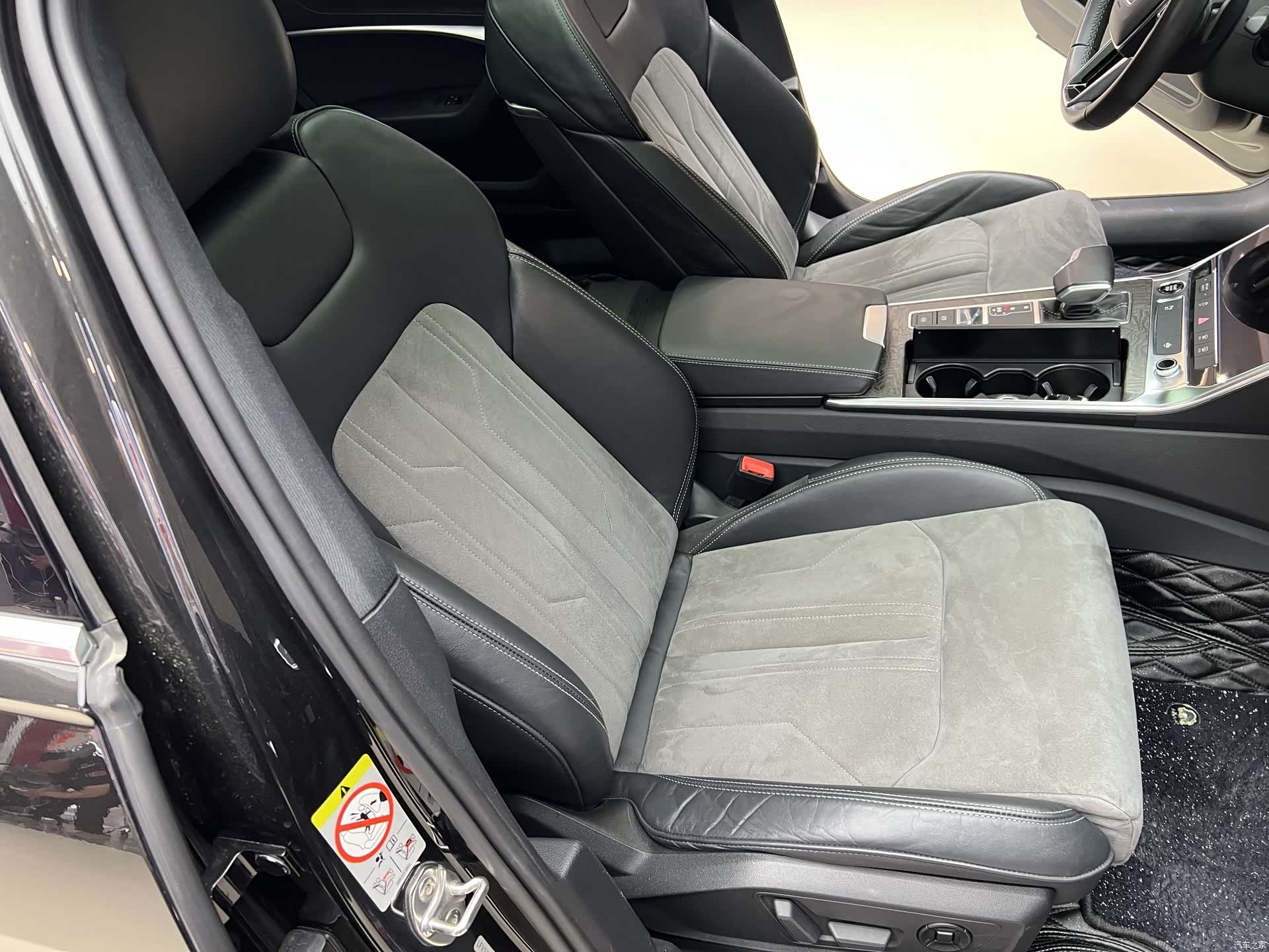 Audi A6L, 2022 14