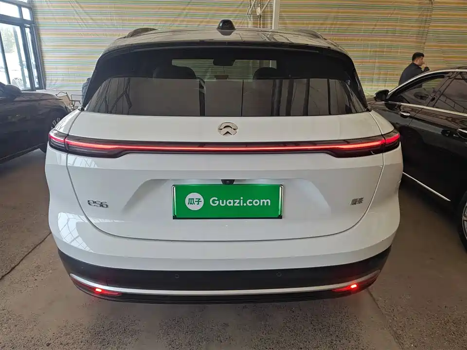 NIO ES6