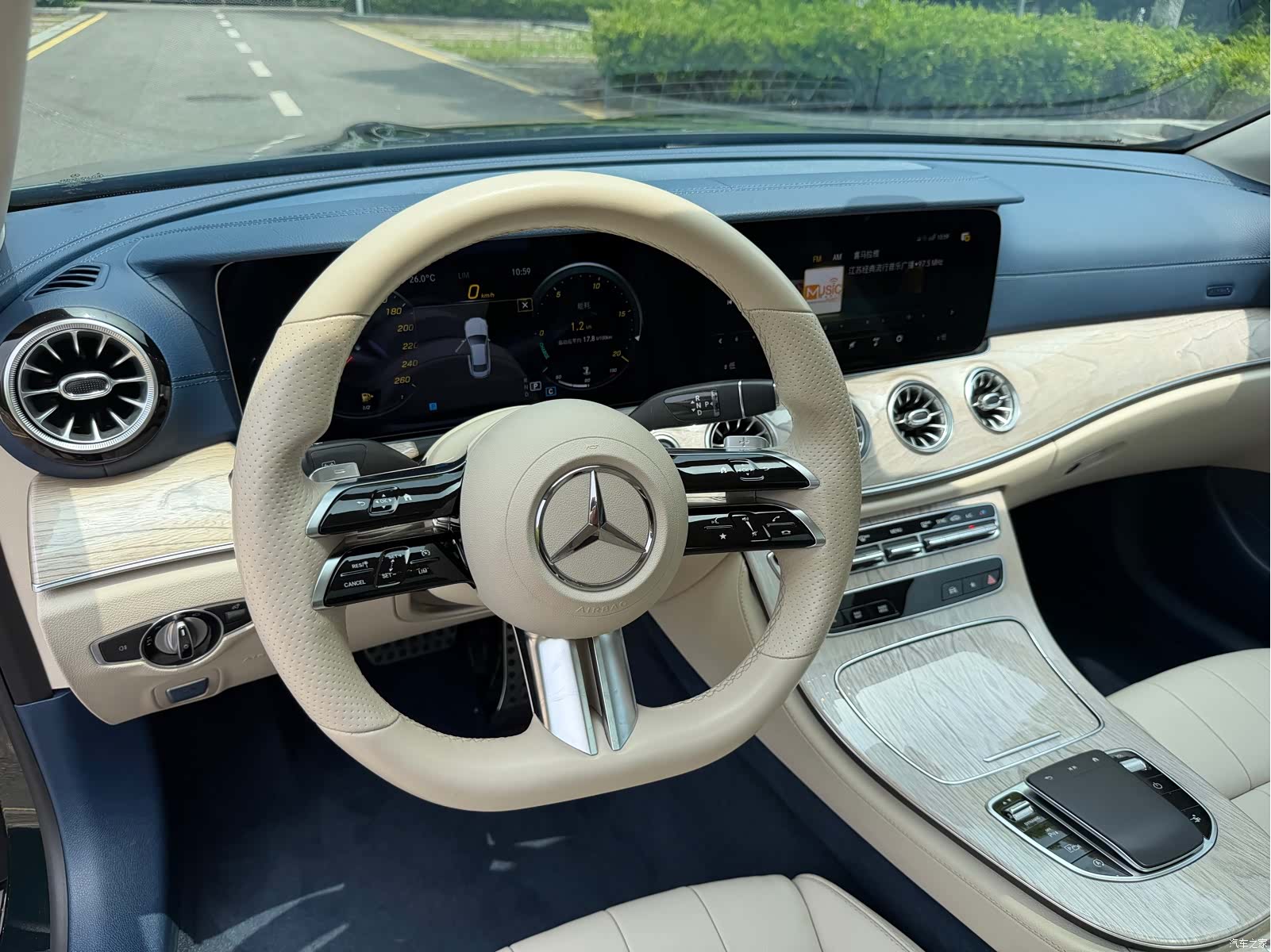 Mercedes-Benz E-Class, 2022 6