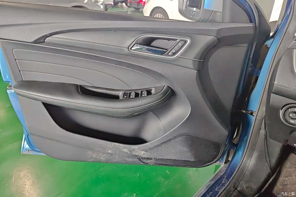 Roewe Ei5, 2019 7