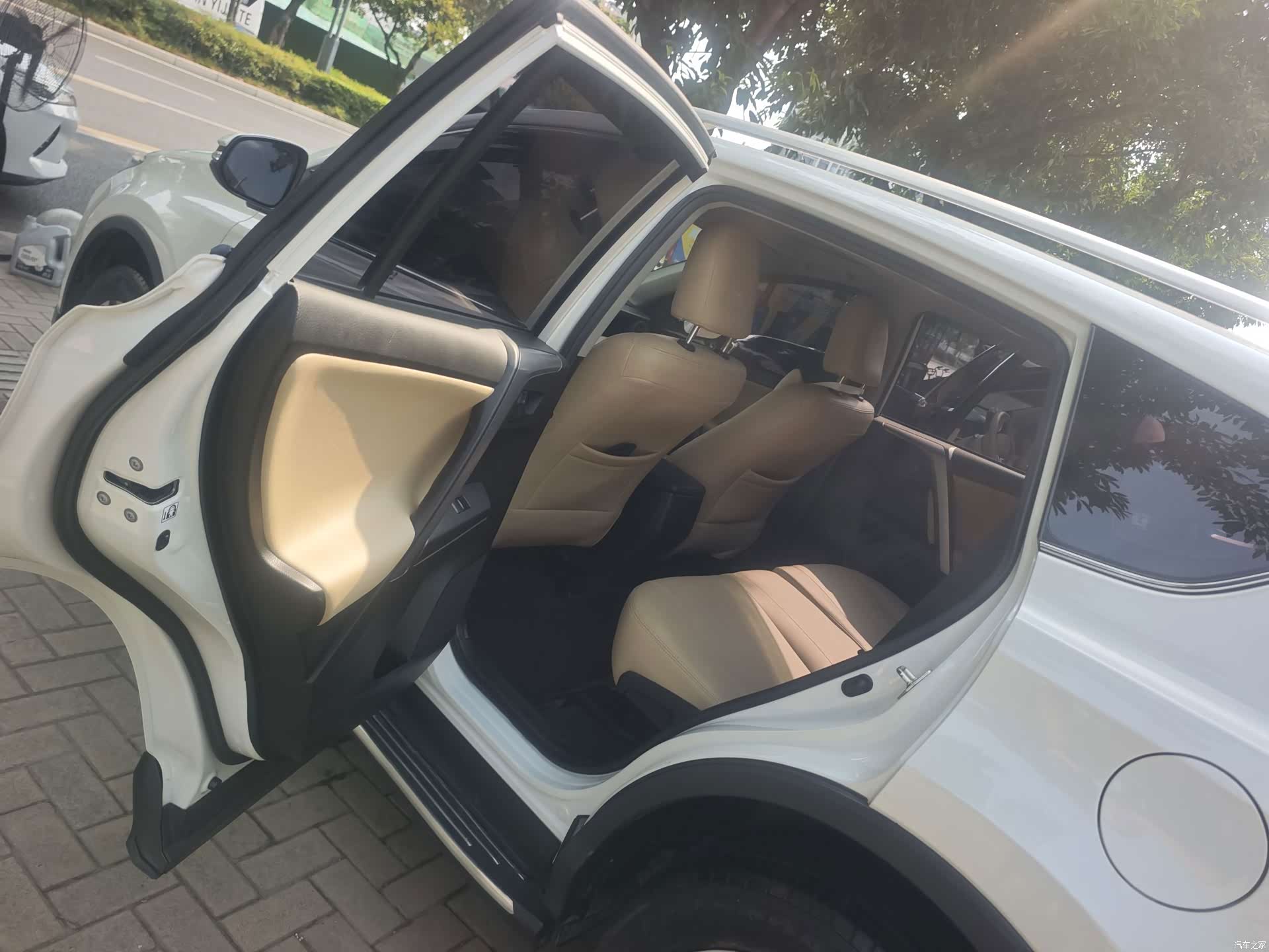 Toyota RAV4, 2018 9