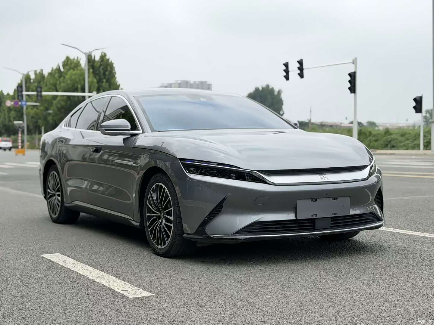 BYD Han, 2022 3