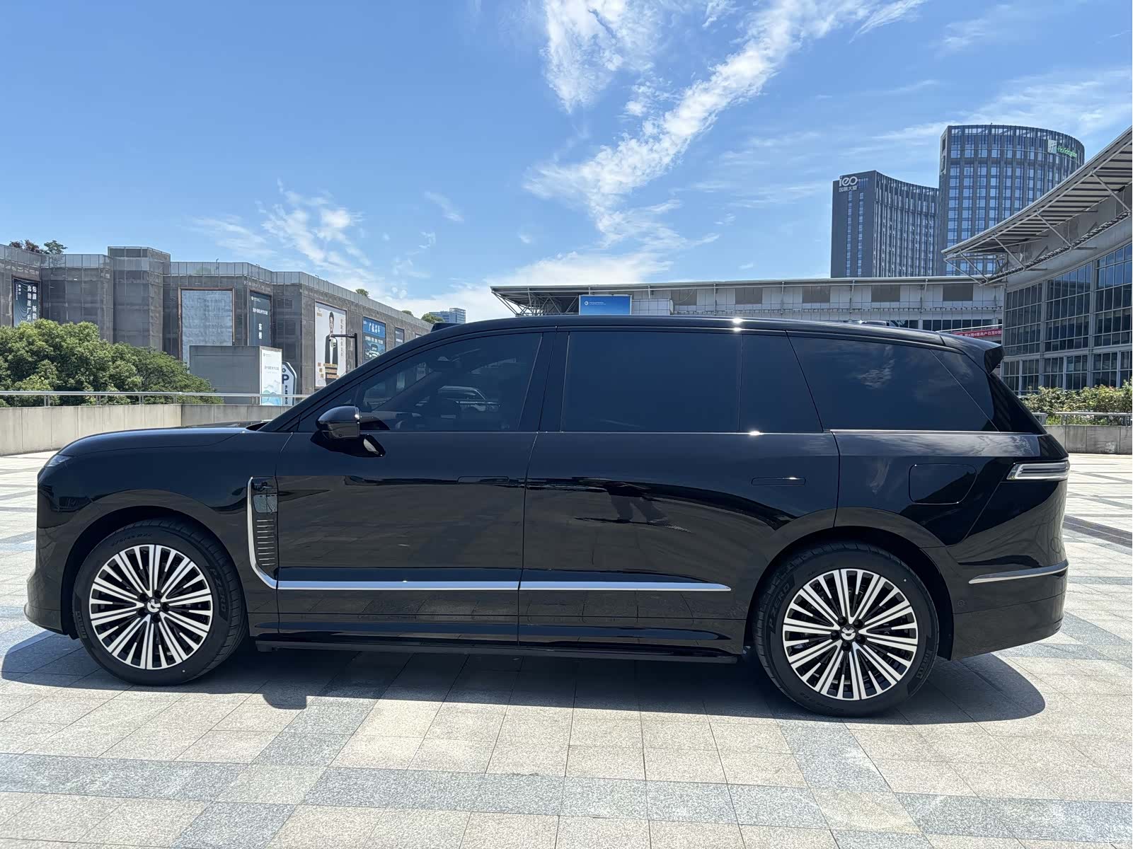 NIO ES9, 2026 все фото