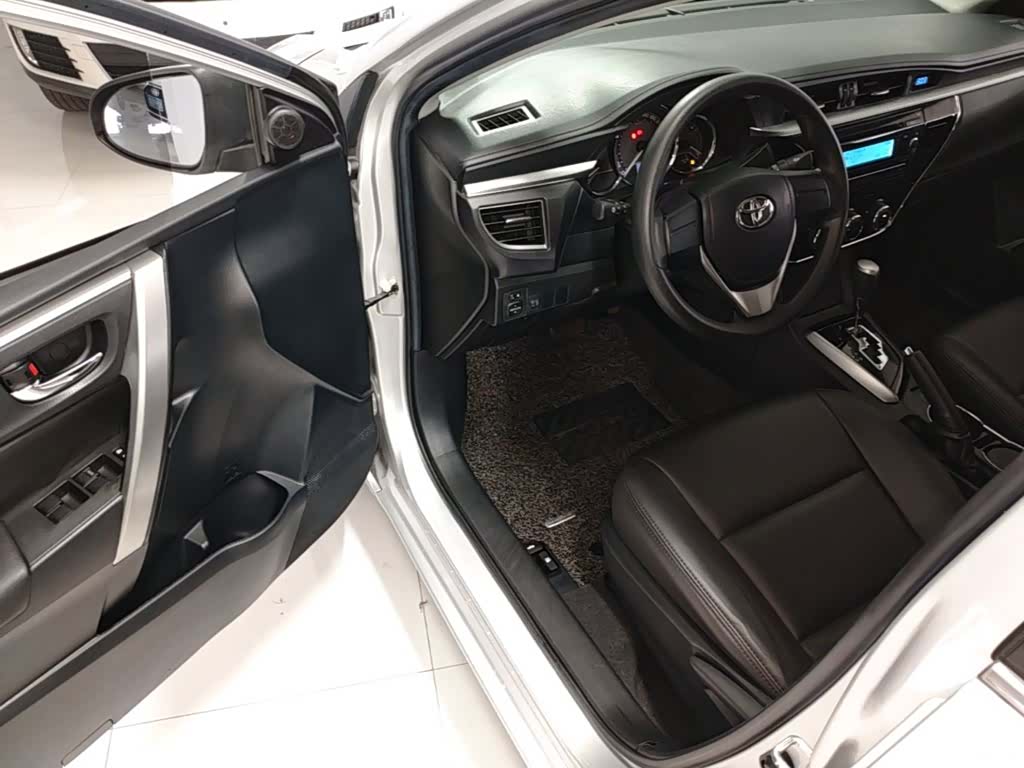 Toyota Corolla, 2015 16