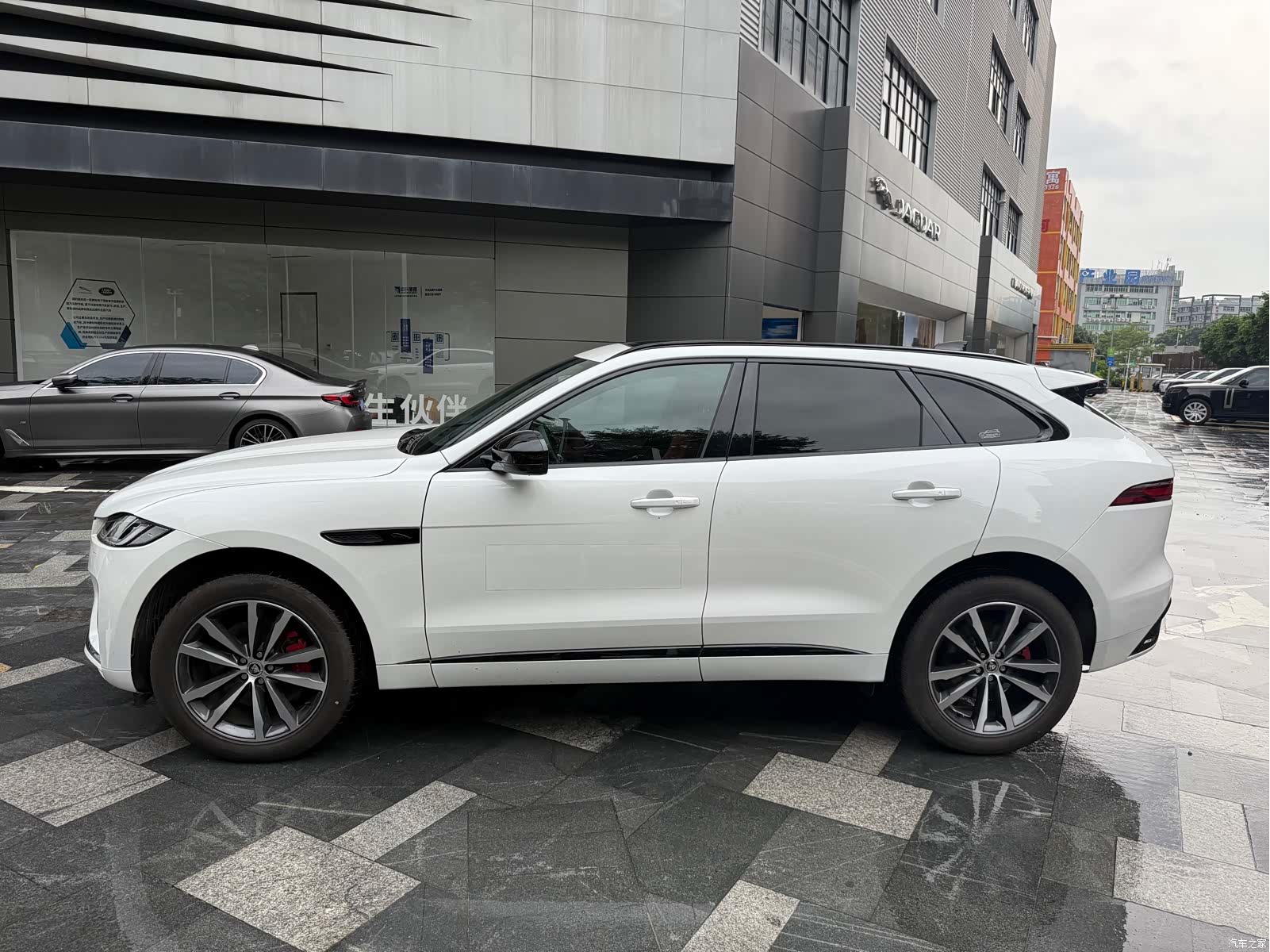 Jaguar F-PACE, 2024 7